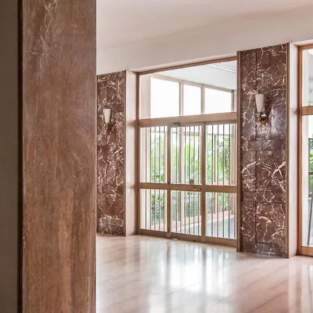 Wood Easy Flat Apartman