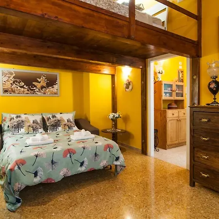 Wood Easy Flat Apartman