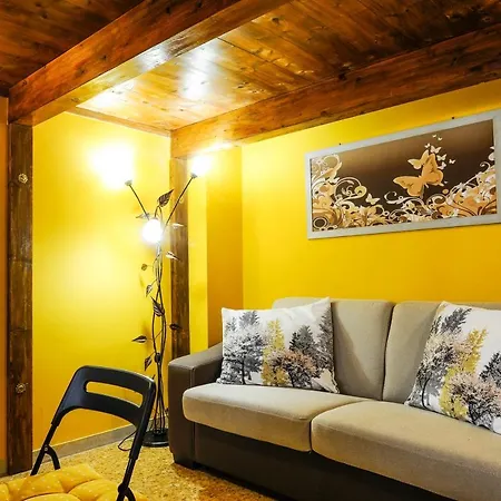 Wood Easy Flat Apartman
